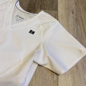 WONDER WINK | White Scrub Top with Blank RN